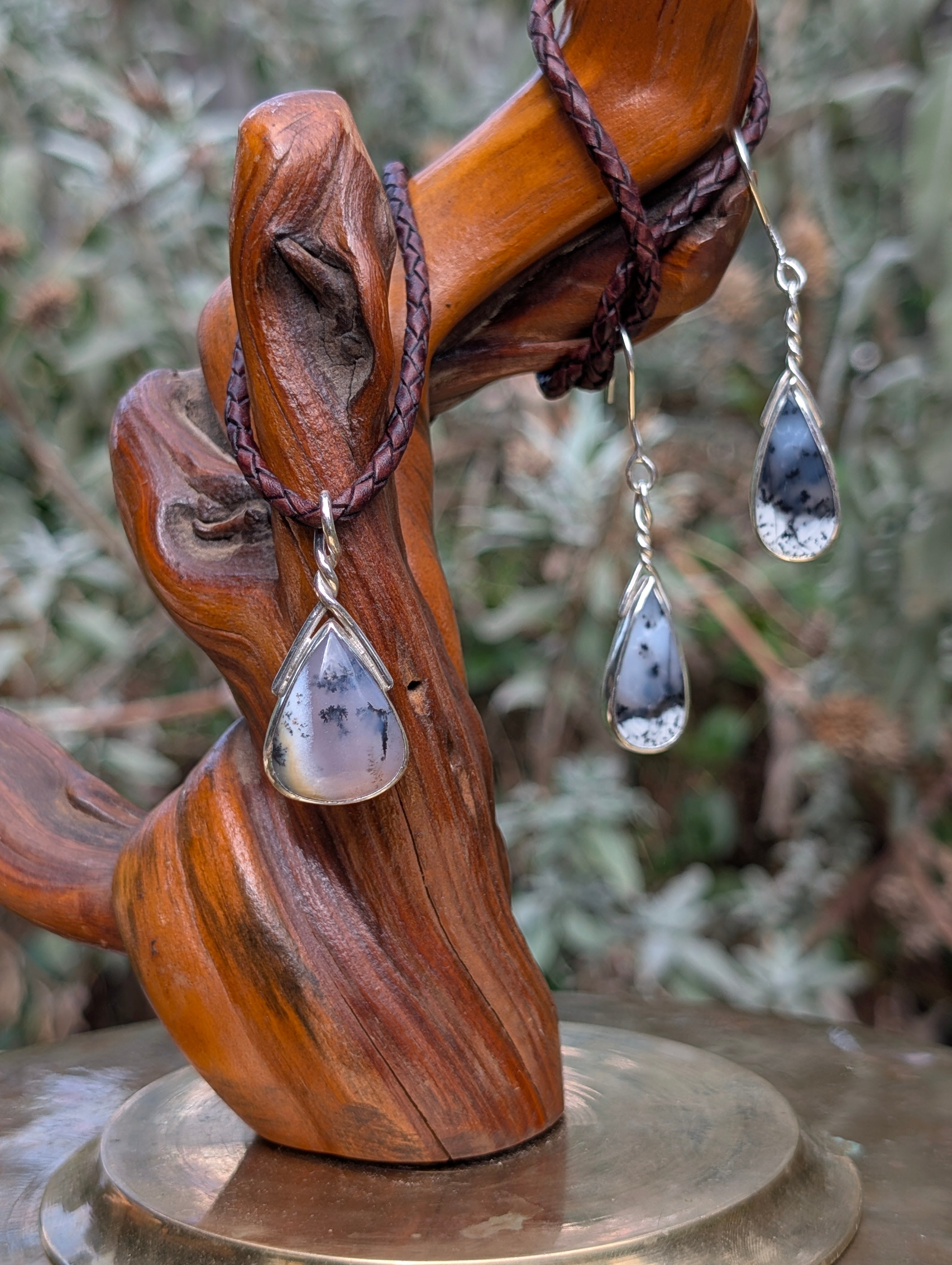 Dendritic Opal